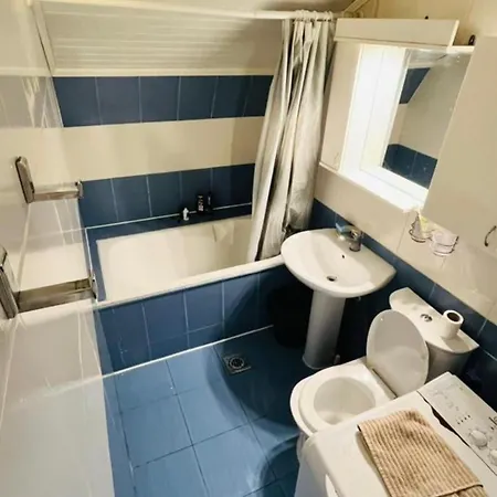 High Hostel-2